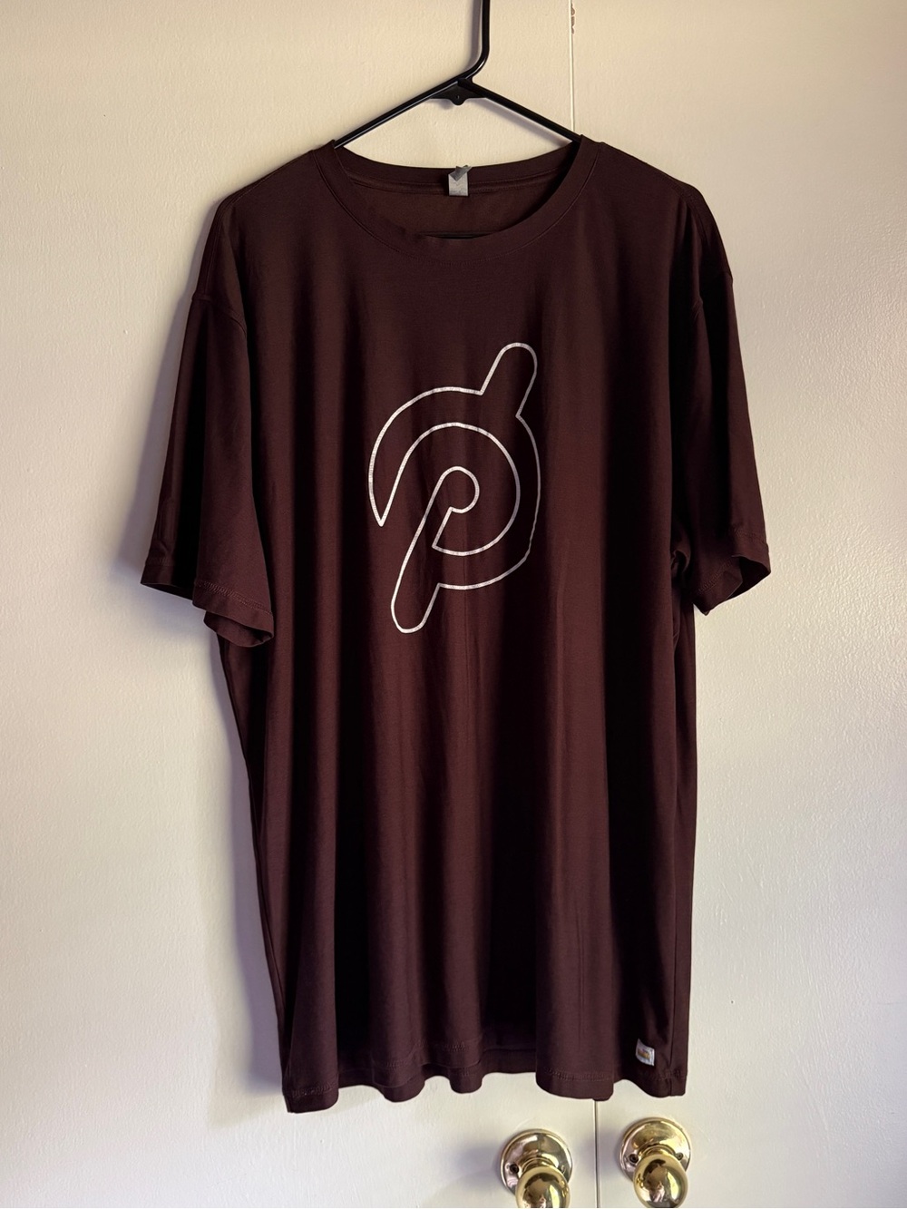 Vuori Peloton Logo Brown T-Shirt Short Sleeve Men’s Size XX-Large